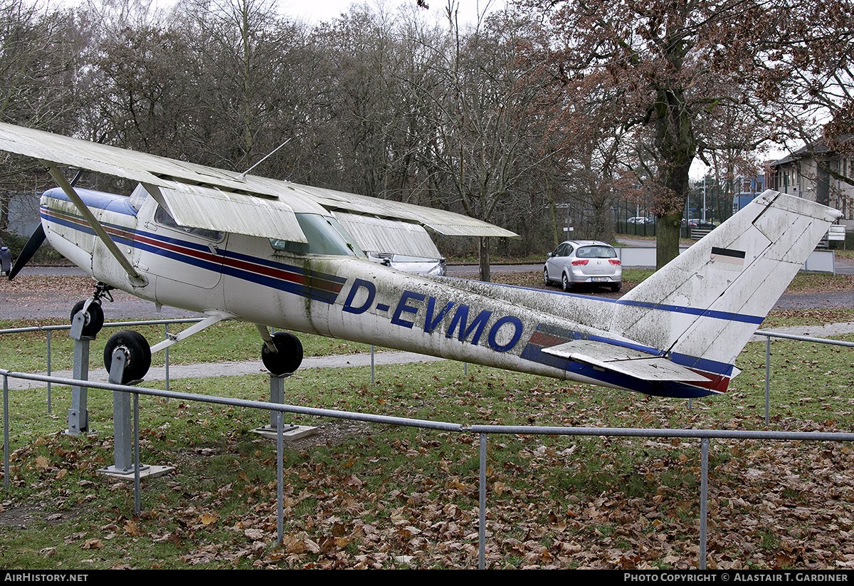 Aircraft Photo of D-EVMO | Reims F152 | AirHistory.net #535889