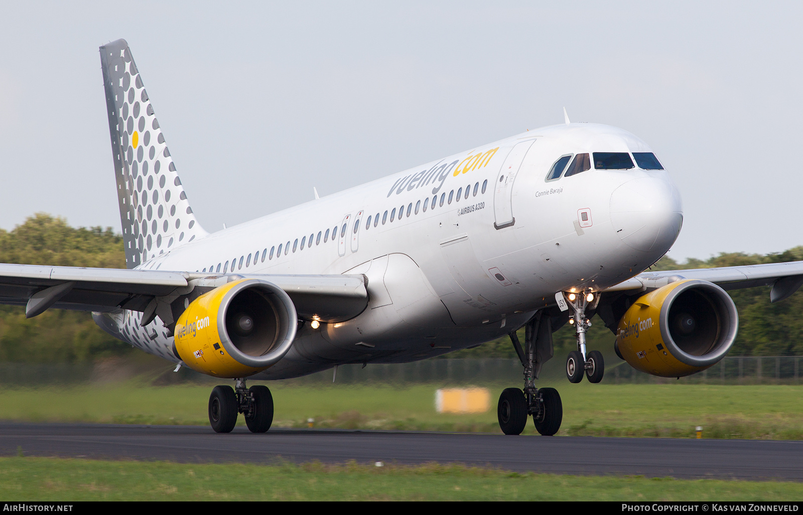 Aircraft Photo of EC-JSY | Airbus A320-214 | Vueling Airlines | AirHistory.net #536006
