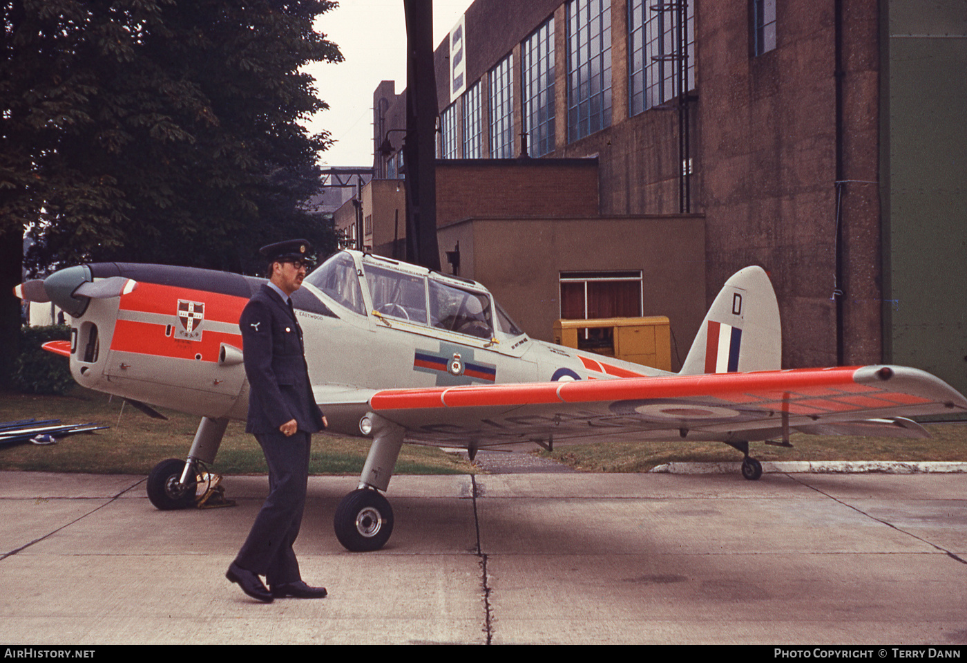 Aircraft Photo of WB750 | De Havilland Canada DHC-1 Chipmunk T10 | UK - Air Force | AirHistory.net #536084