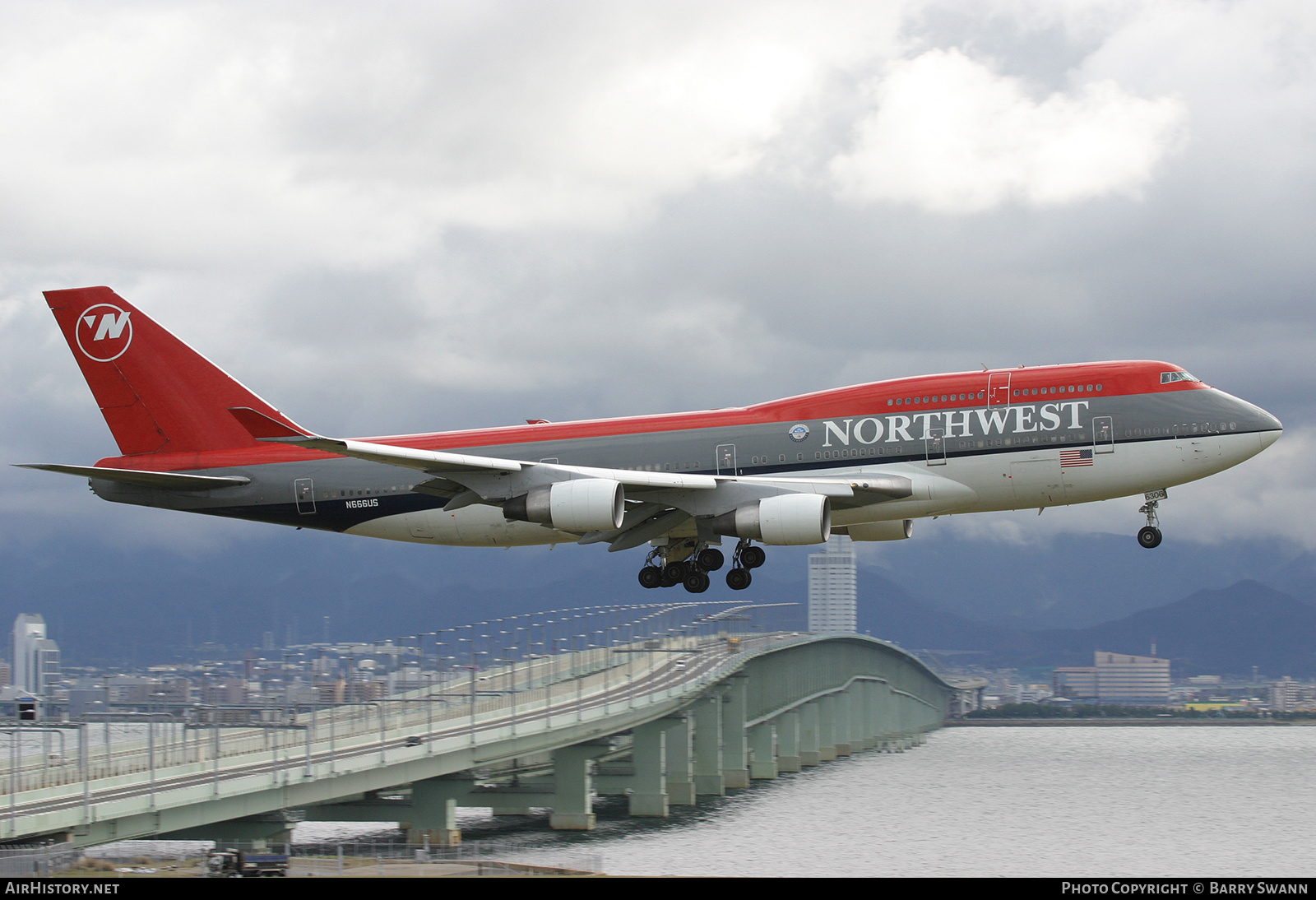 Aircraft Photo of N666US | Boeing 747-451 | Northwest Airlines | AirHistory.net #536194