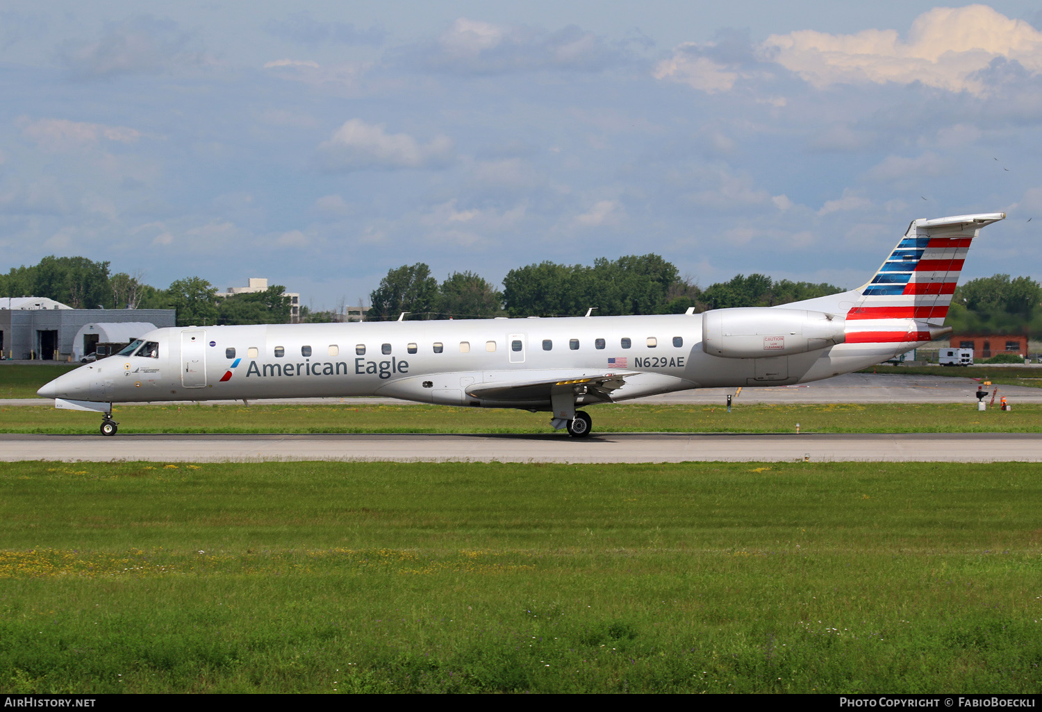 Aircraft Photo of N629AE | Embraer ERJ-145LR (EMB-145LR) | American Eagle | AirHistory.net #536265