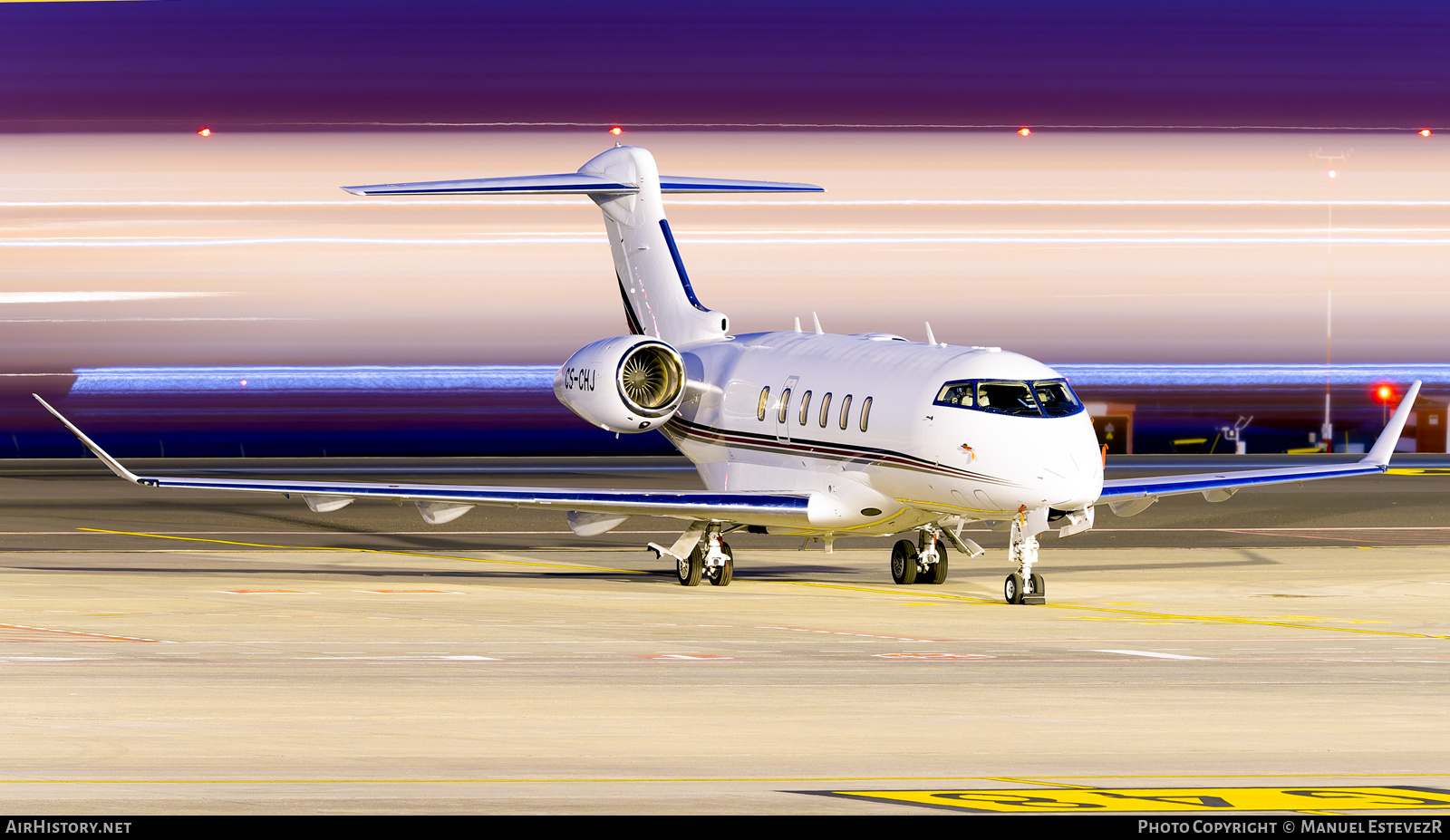 Aircraft Photo of CS-CHJ | Bombardier Challenger 350 (BD-100-1A10) | AirHistory.net #536290