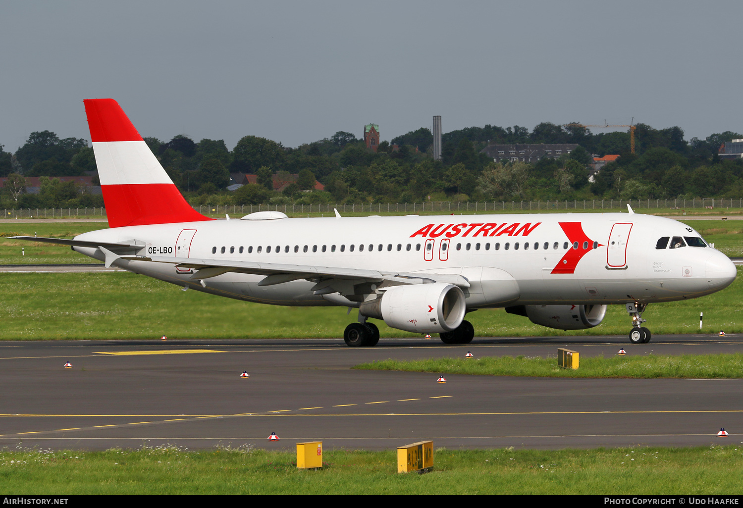 Aircraft Photo of OE-LBO | Airbus A320-214 | Austrian Airlines | AirHistory.net #536296
