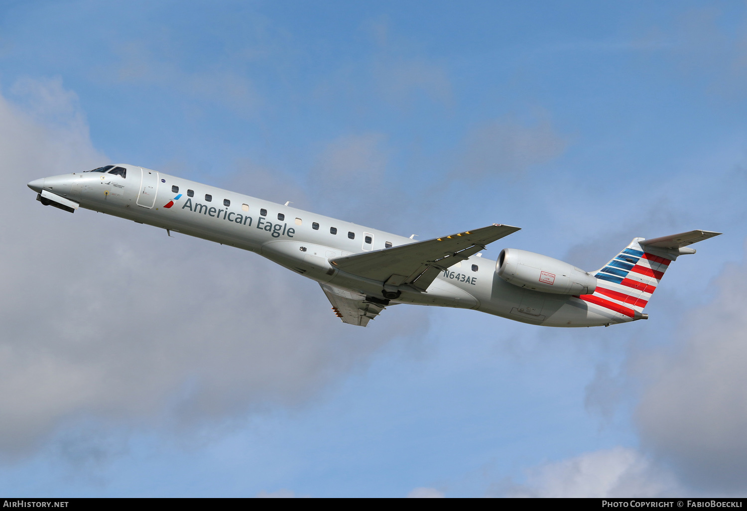 Aircraft Photo of N643AE | Embraer ERJ-145LR (EMB-145LR) | American Eagle | AirHistory.net #536374