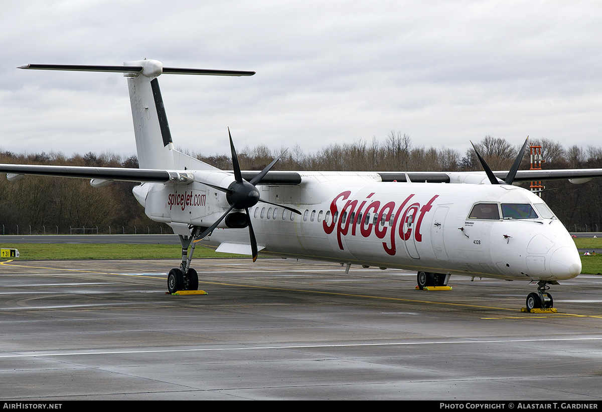 Aircraft Photo of VT-SUX | Bombardier DHC-8-402 Dash 8 | SpiceJet | AirHistory.net #536435