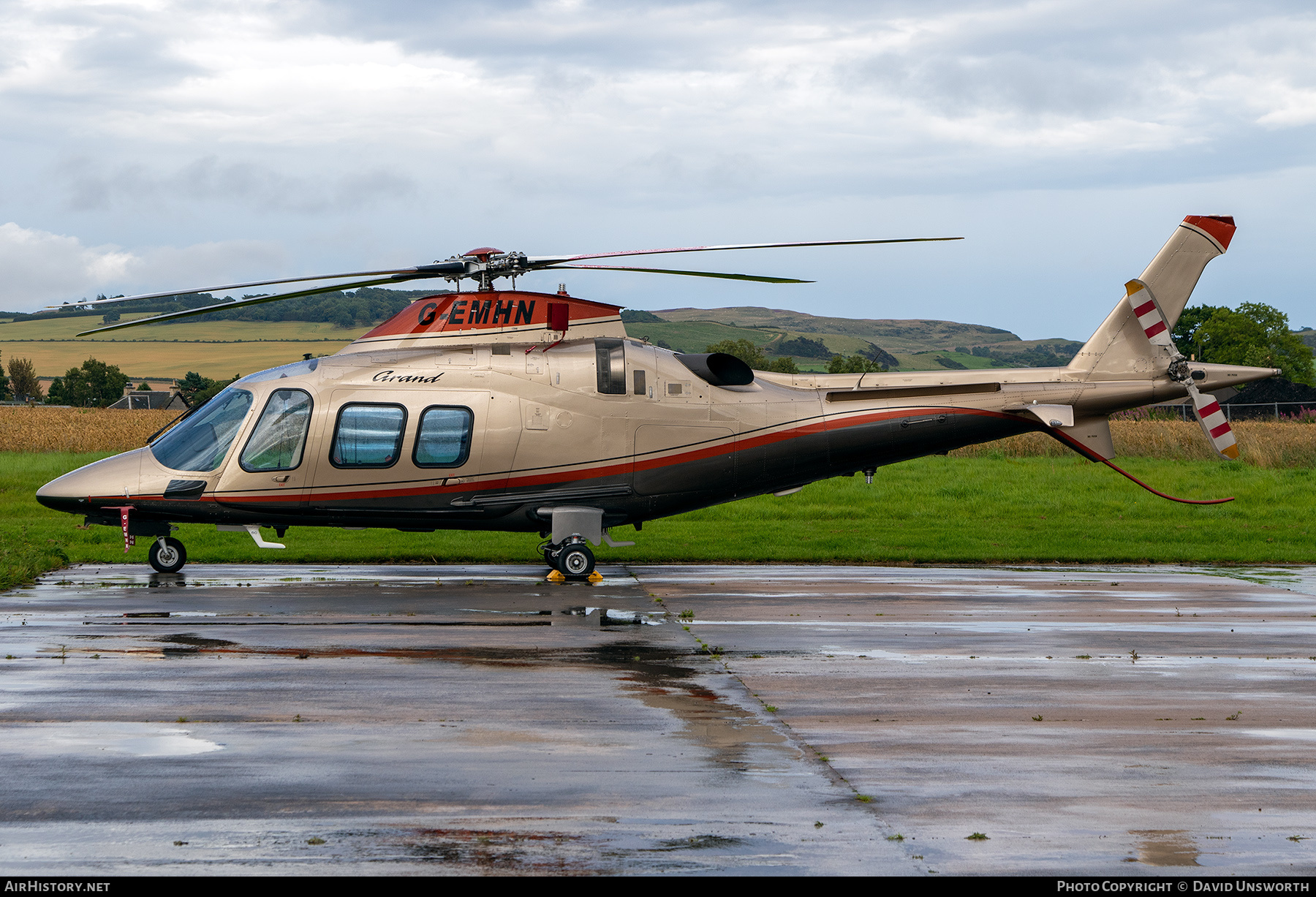 Aircraft Photo of G-EMHN | Agusta A-109S Grand | AirHistory.net #536442
