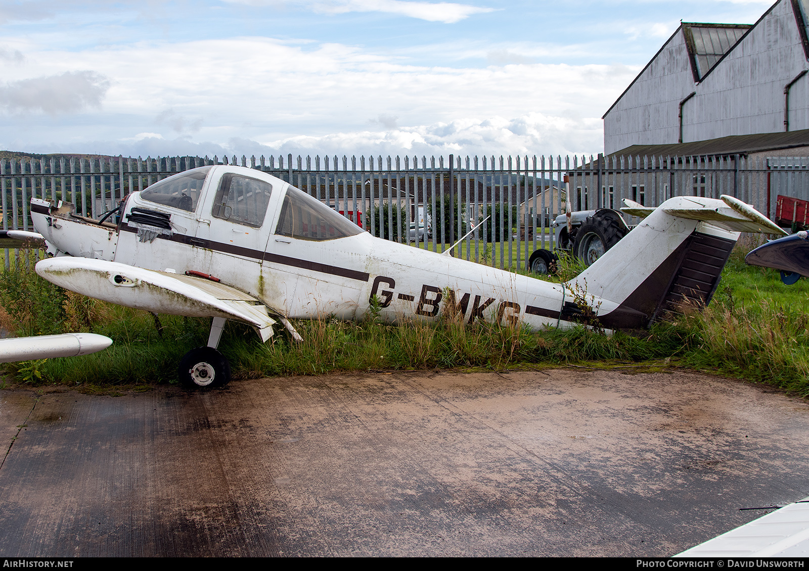 Aircraft Photo of G-BMKG | Piper PA-38-112 Tomahawk | AirHistory.net #536458