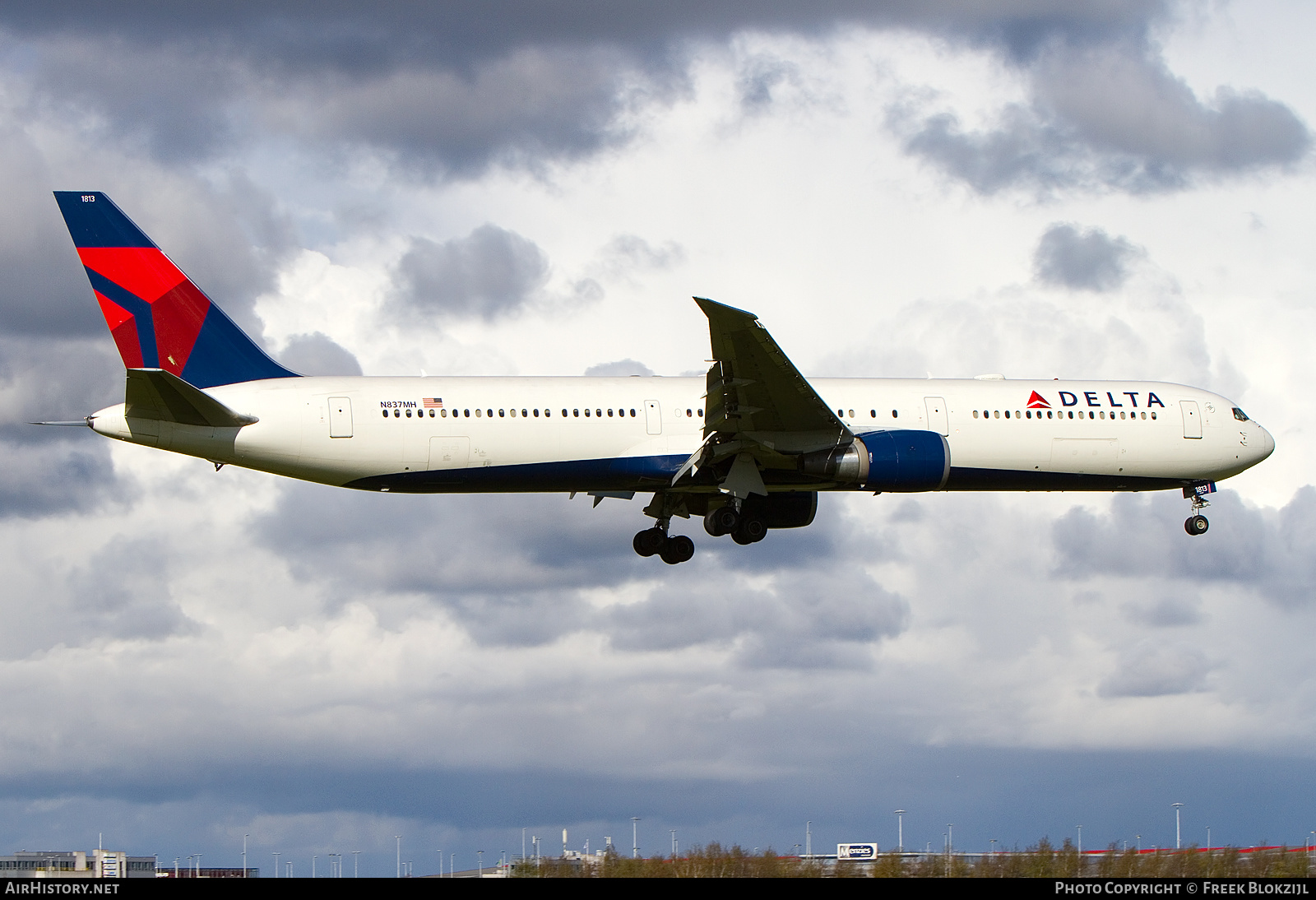Aircraft Photo of N837MH | Boeing 767-432/ER | Delta Air Lines | AirHistory.net #536462