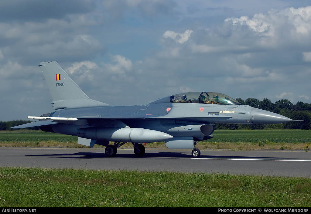 Aircraft Photo of FB-09 | General Dynamics F-16BM Fighting Falcon | Belgium - Air Force | AirHistory.net #536477