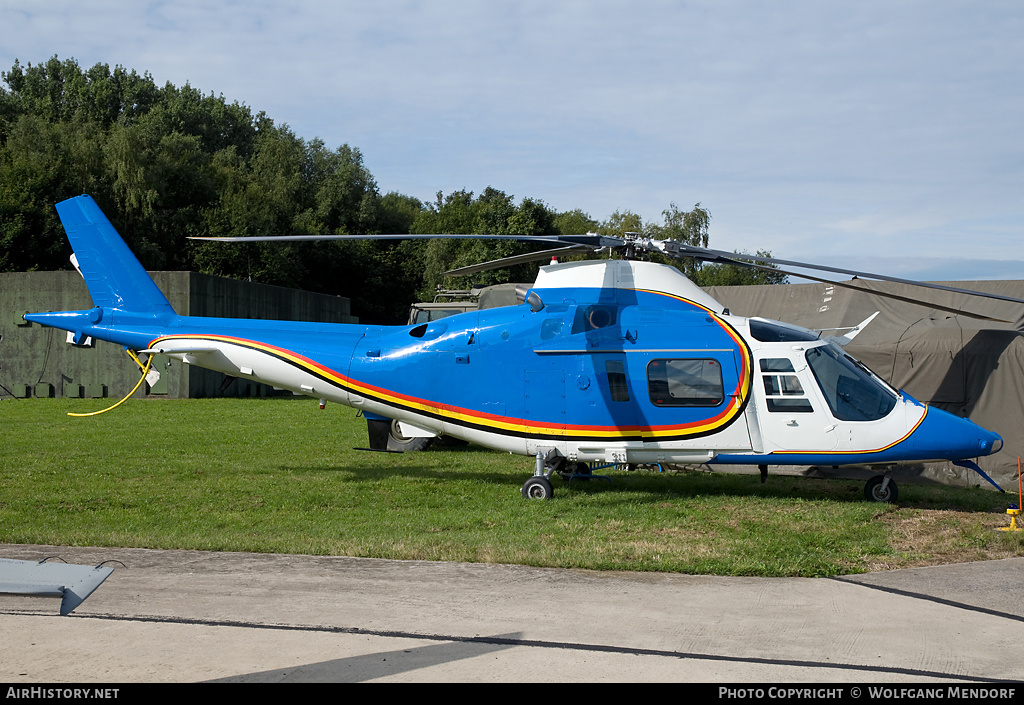 Aircraft Photo of H16 | Agusta A-109HO (A-109BA) | Belgium - Army | AirHistory.net #536479