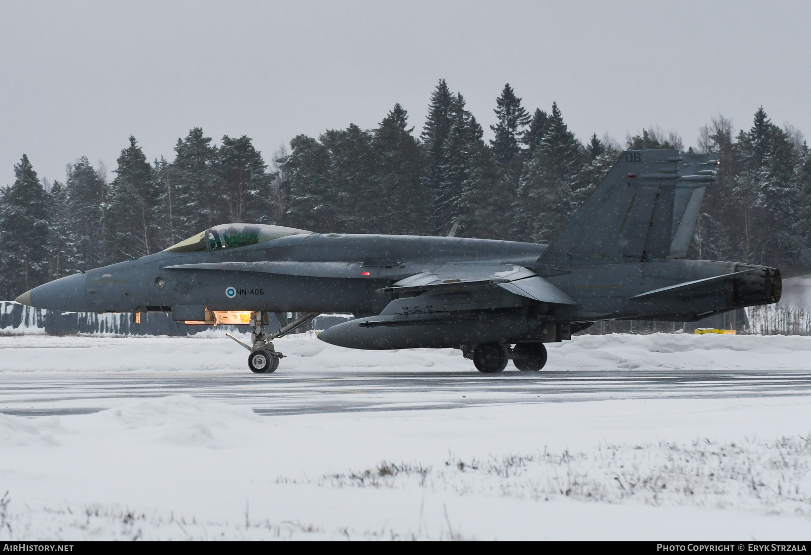 Aircraft Photo of HN-406 | McDonnell Douglas F/A-18C Hornet | Finland - Air Force | AirHistory.net #536631