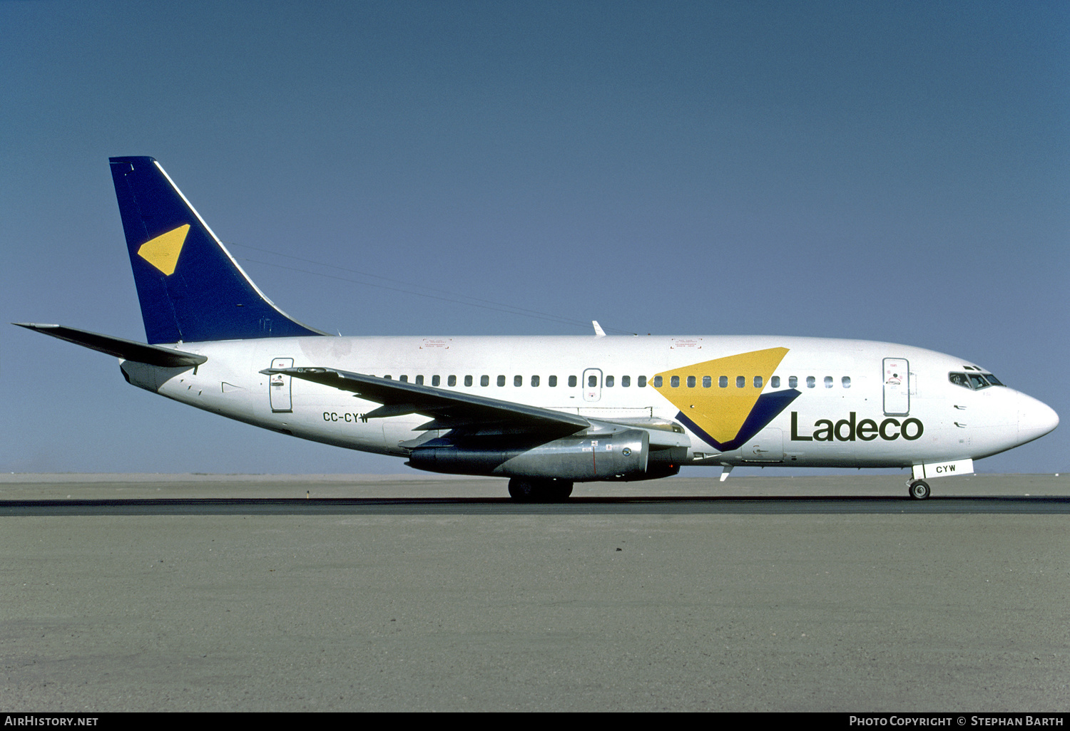 Aircraft Photo of CC-CYW | Boeing 737-2M6/Adv | Ladeco | AirHistory.net #536718