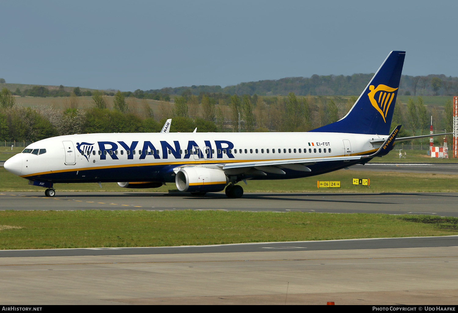 Aircraft Photo of EI-FOT | Boeing 737-8AS | Ryanair | AirHistory.net #536850