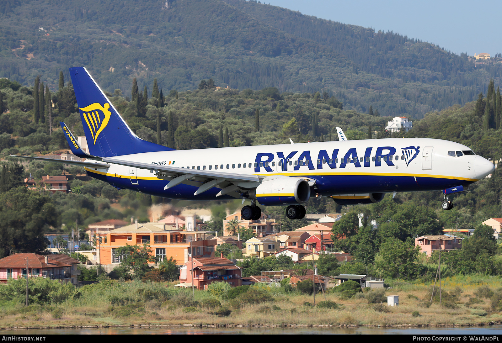 Aircraft Photo of EI-DWG | Boeing 737-8AS | Ryanair | AirHistory.net #536864