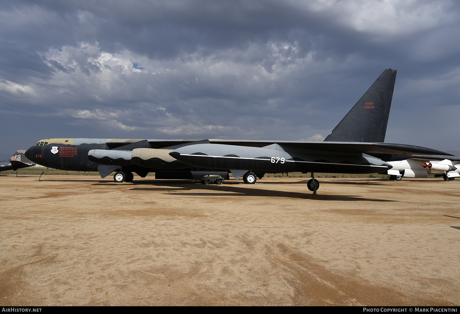 Aircraft Photo of 55-679 | Boeing B-52D Stratofortress | USA - Air Force | AirHistory.net #536904