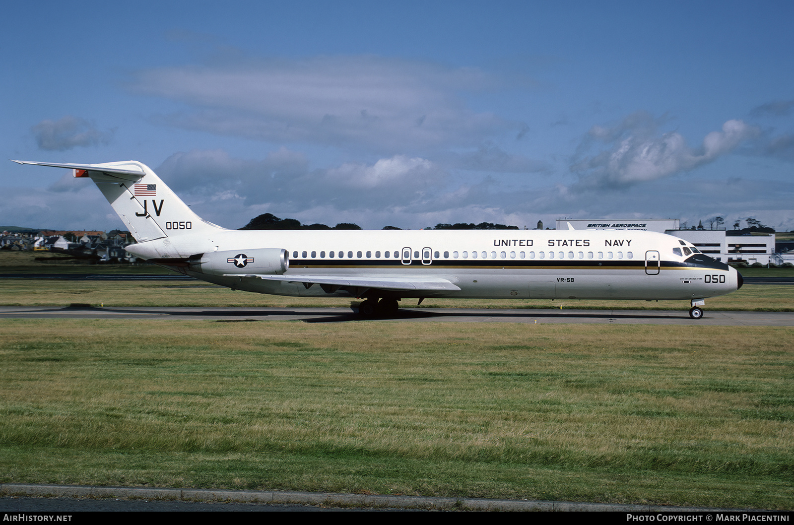 Aircraft Photo of 160050 / 0050 | McDonnell Douglas C-9B Skytrain II (DC-9-32CF) | USA - Navy | AirHistory.net #536905
