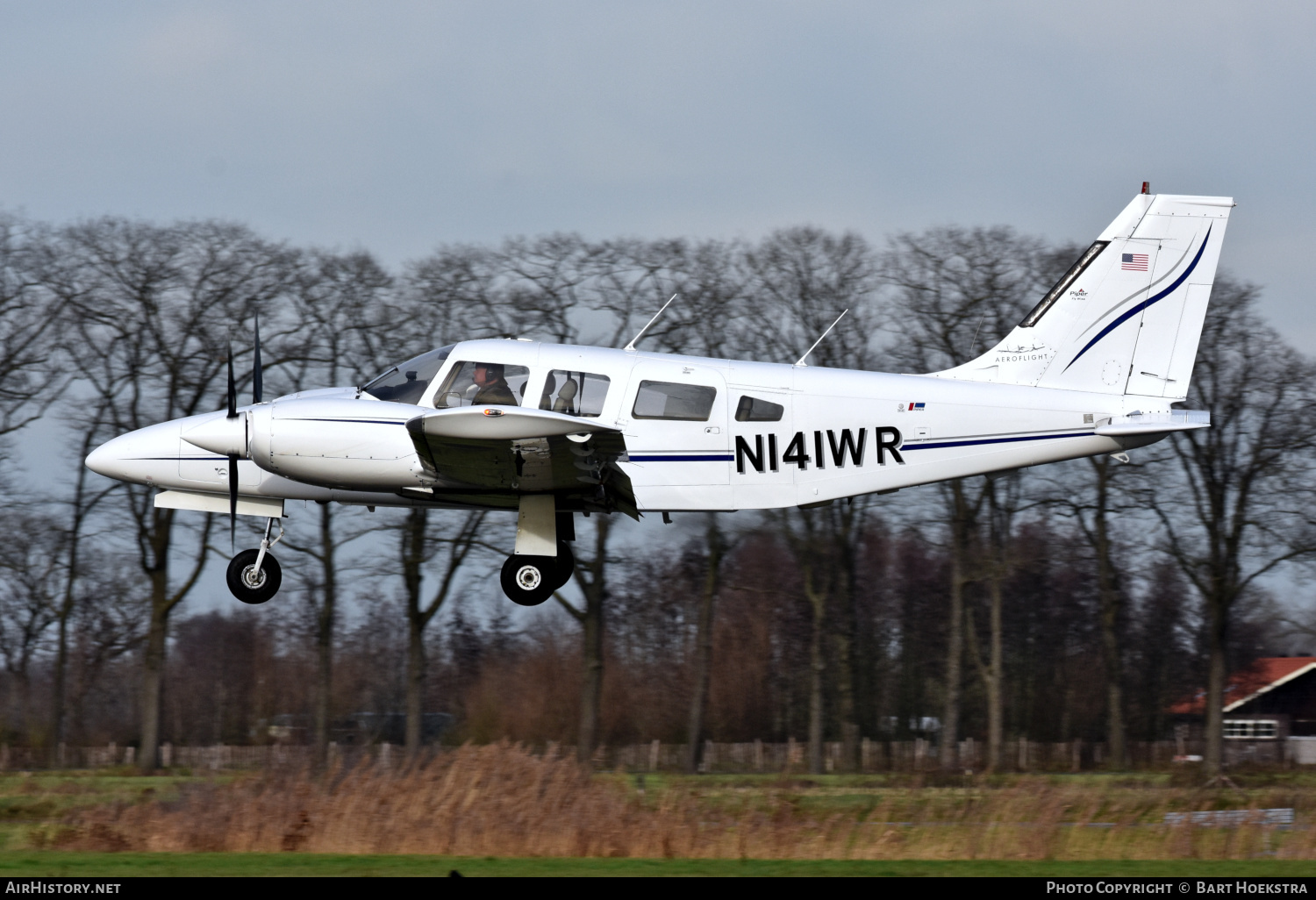 Aircraft Photo of N141WR | Piper PA-34-220T Seneca III | Aeroflight | AirHistory.net #536906