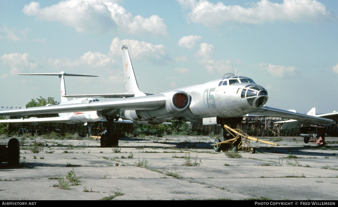 Aircraft Photo of 05 blue | Tupolev Tu-16 | Russia - Air Force | AirHistory.net #536980