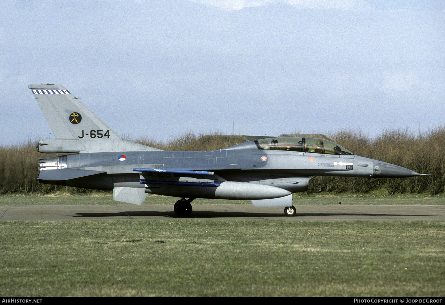 Aircraft Photo of J-654 | General Dynamics F-16B Fighting Falcon | Netherlands - Air Force | AirHistory.net #537007