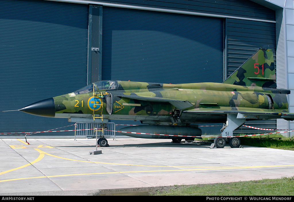 Aircraft Photo of 37901 | Saab AJSH37 Viggen | Sweden - Air Force | AirHistory.net #537039