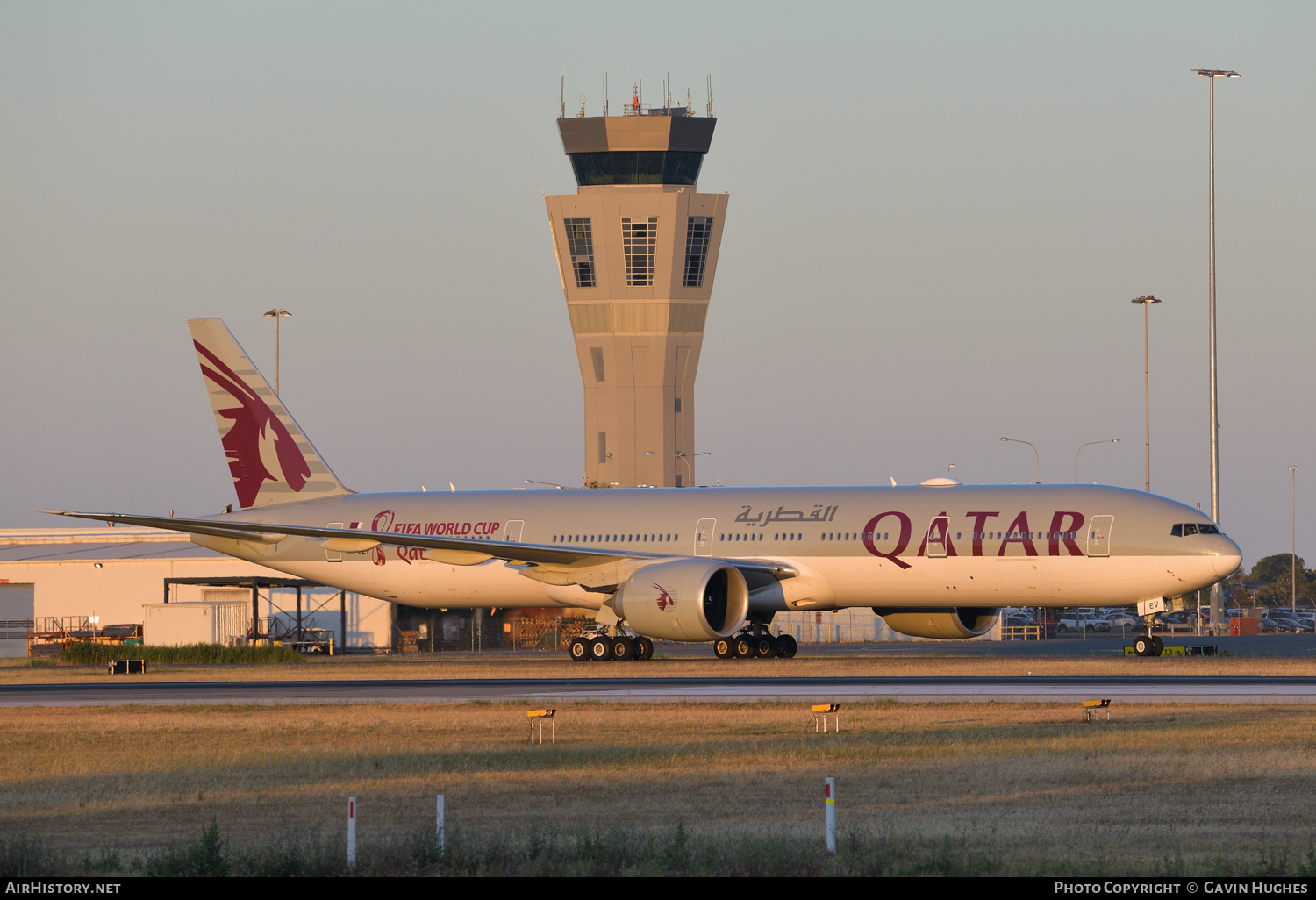 Aircraft Photo of A7-BEV | Boeing 777-300/ER | Qatar Airways | AirHistory.net #537080