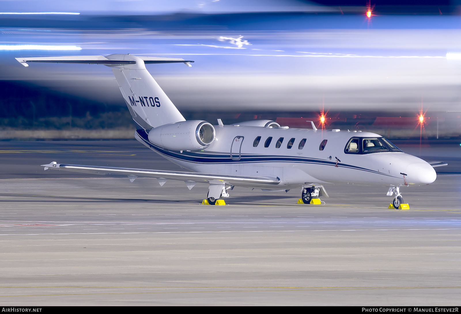 Aircraft Photo of M-NTOS | Cessna 525C CitationJet CJ4 | AirHistory.net #537110