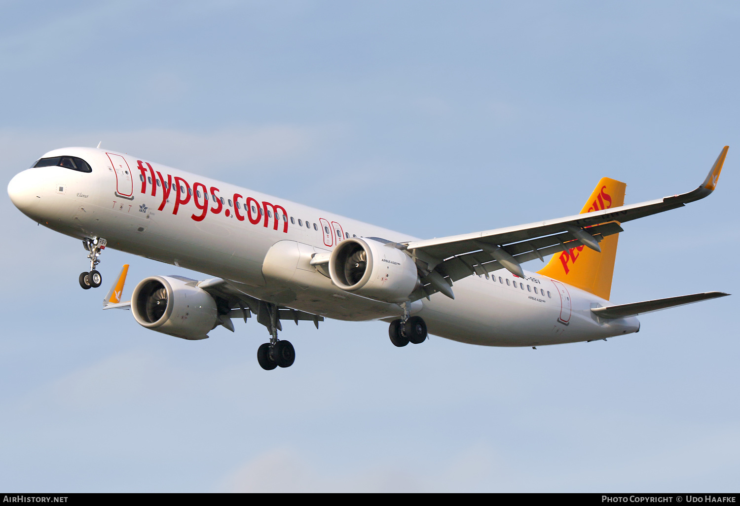 Aircraft Photo of TC-RBV | Airbus A321-251NX | Pegasus Airlines | AirHistory.net #537191