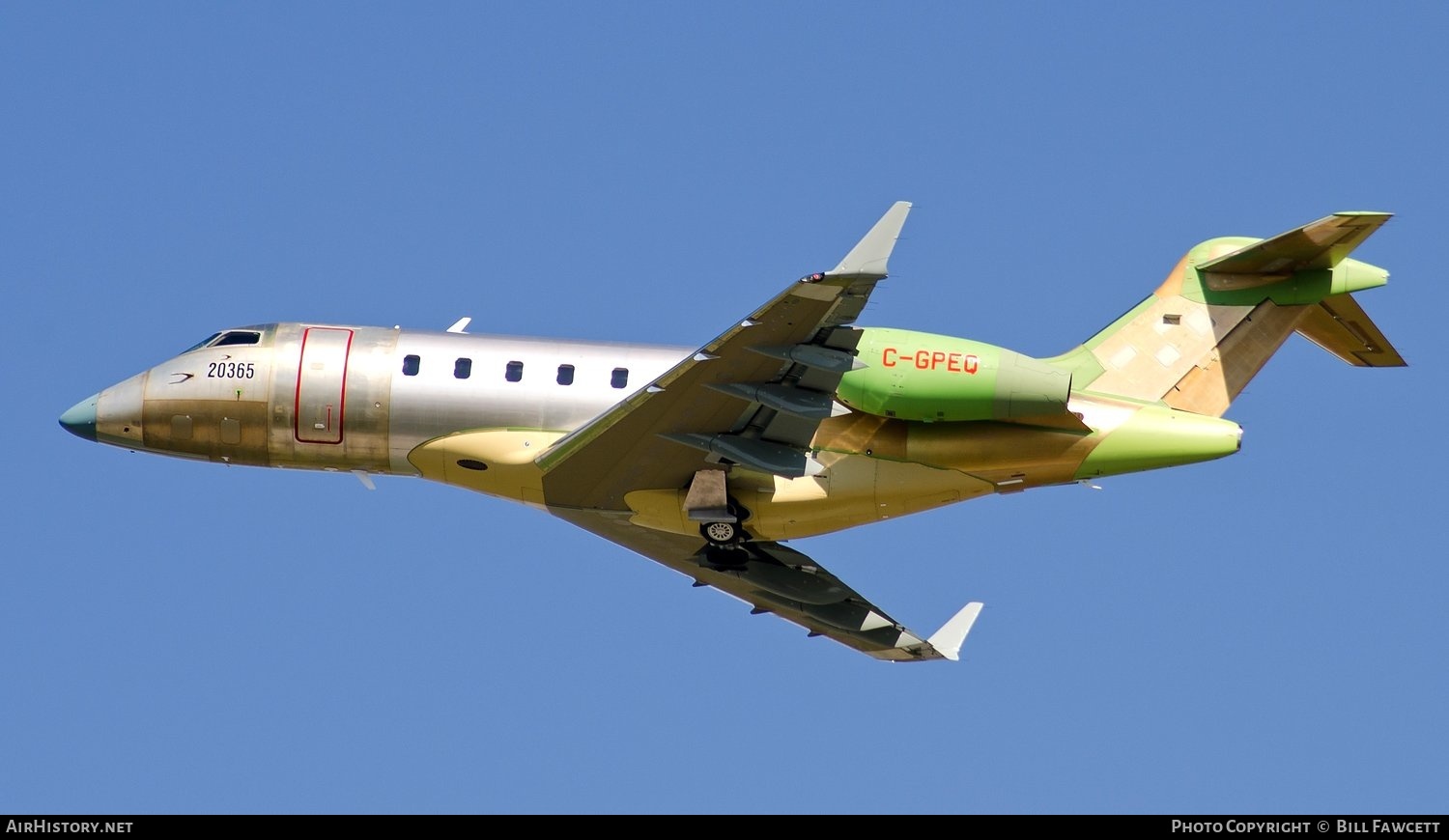 Aircraft Photo of C-GPEQ | Bombardier Challenger 300 (BD-100-1A10) | AirHistory.net #537192