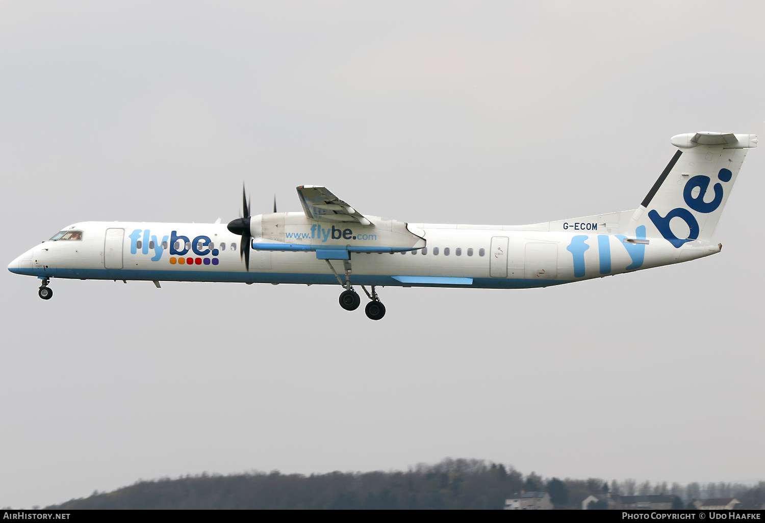 Aircraft Photo of G-ECOM | Bombardier DHC-8-402 Dash 8 | Flybe | AirHistory.net #537202