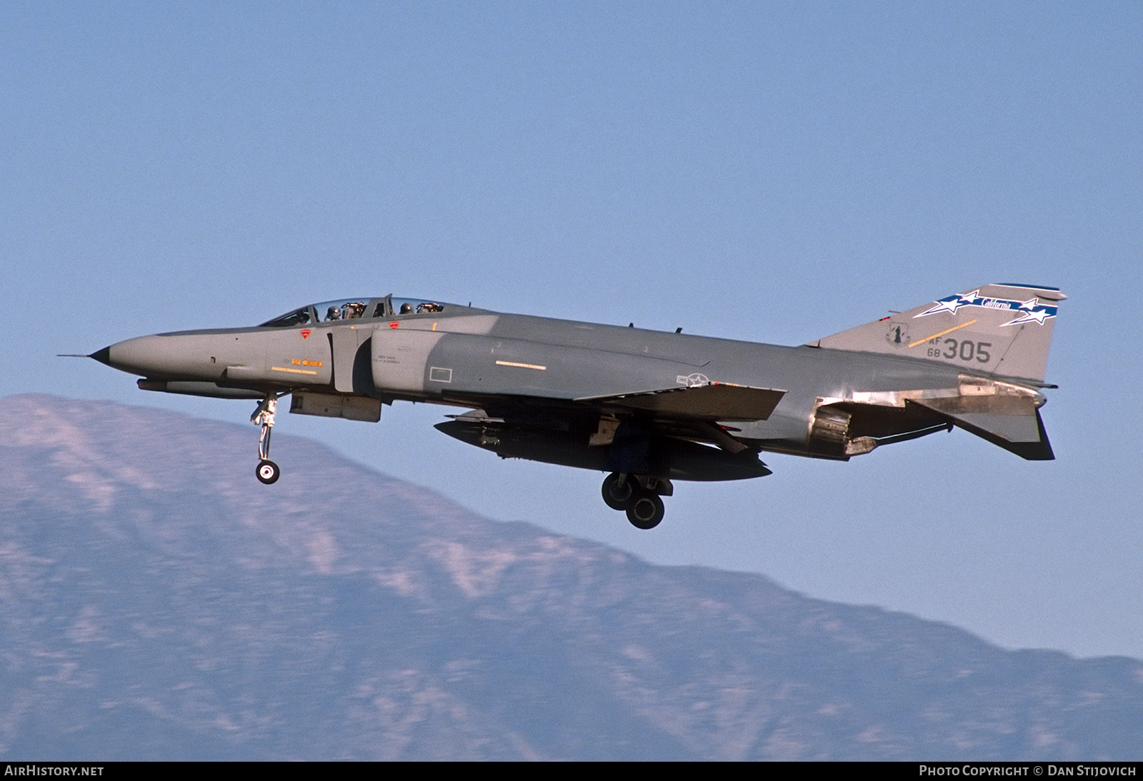 Aircraft Photo of 68-0305 / AF68-305 | McDonnell Douglas F-4E Phantom II | USA - Air Force | AirHistory.net #537288