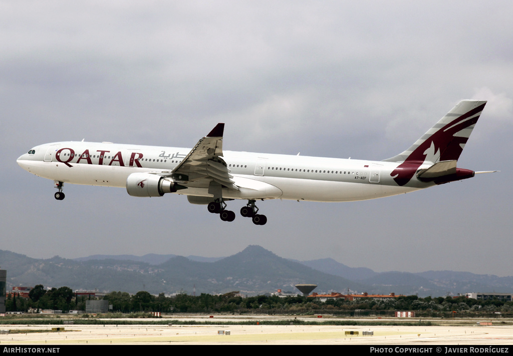 Aircraft Photo of A7-AEF | Airbus A330-302 | Qatar Airways | AirHistory.net #537303