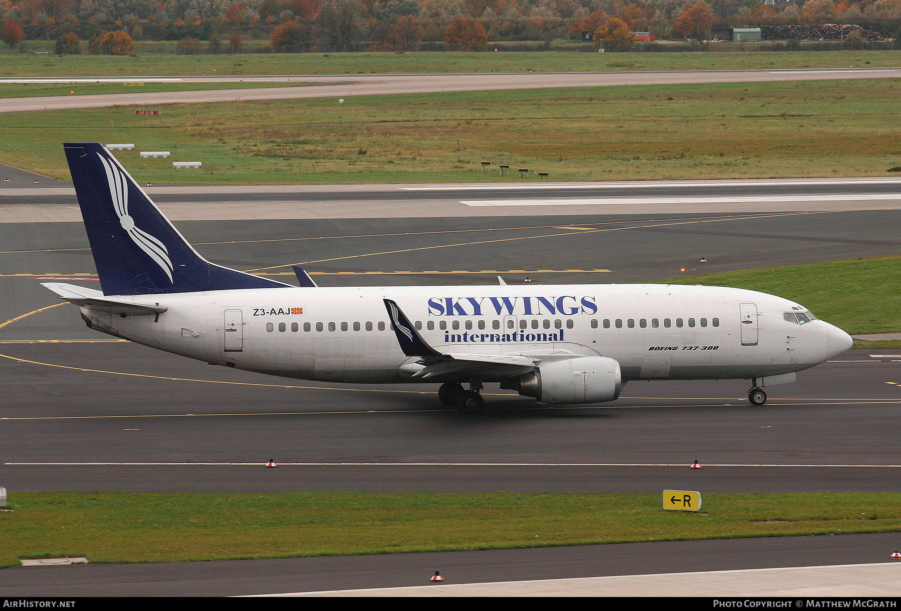 Aircraft Photo of Z3-AAJ | Boeing 737-33A | Skywings International | AirHistory.net #537315