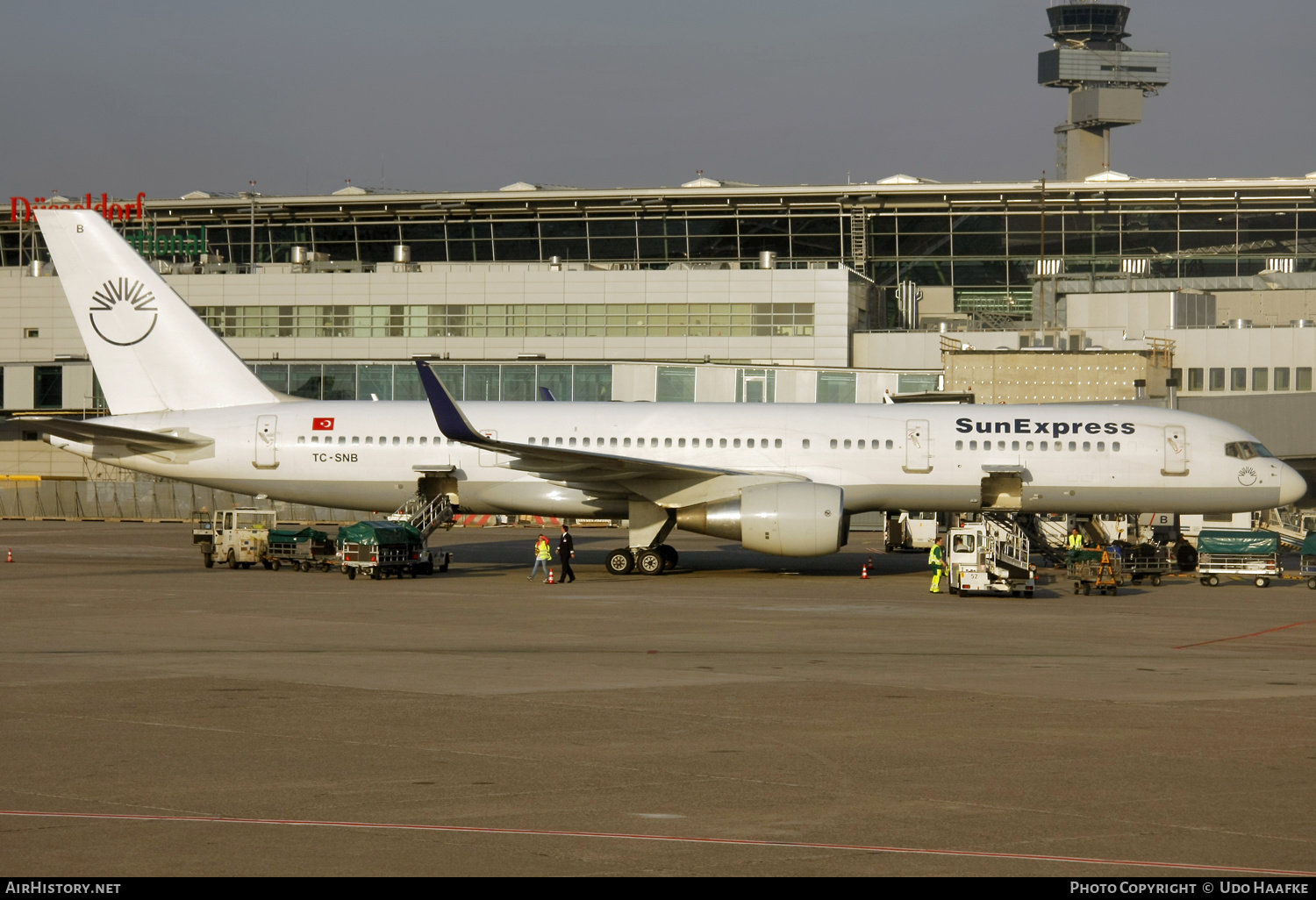 Aircraft Photo of TC-SNB | Boeing 757-2Q8 | SunExpress | AirHistory.net #537455