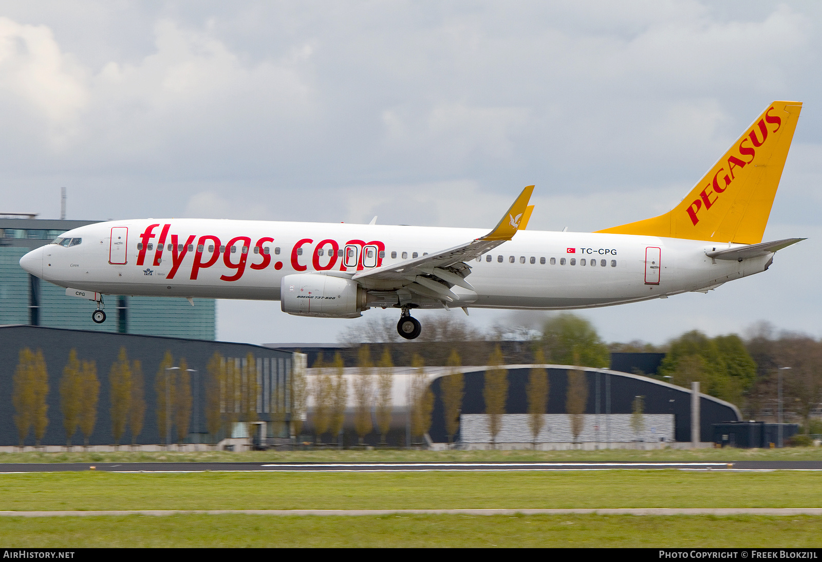 Aircraft Photo of TC-CPG | Boeing 737-82R | Pegasus Airlines | AirHistory.net #537518