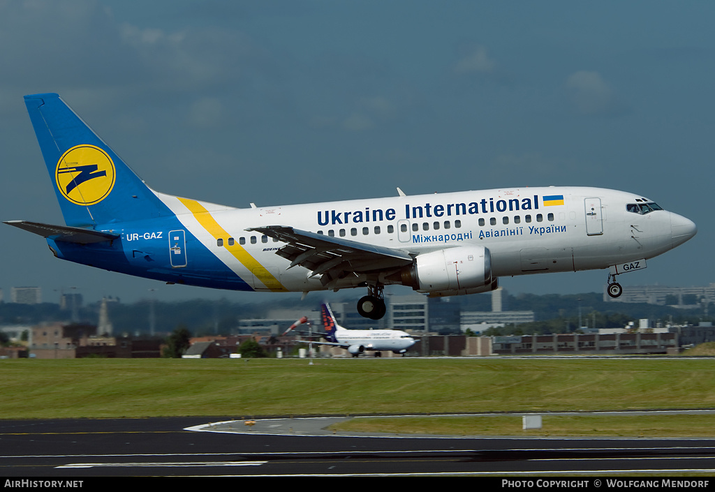 Aircraft Photo of UR-GAZ | Boeing 737-55D | Ukraine International Airlines | AirHistory.net #537636
