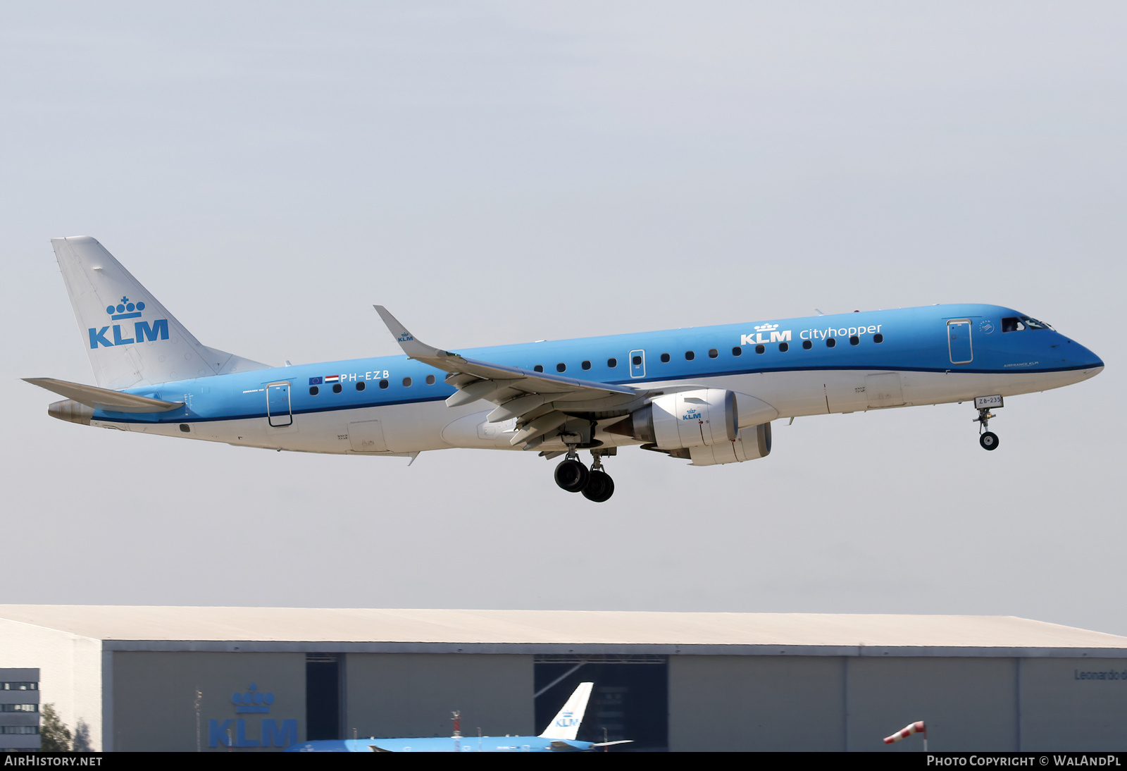 Aircraft Photo of PH-EZB | Embraer 190STD (ERJ-190-100STD) | KLM Cityhopper | AirHistory.net #537758