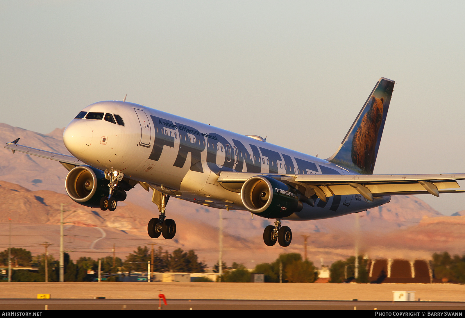 Aircraft Photo of N211FR | Airbus A320-214 | Frontier Airlines | AirHistory.net #537784