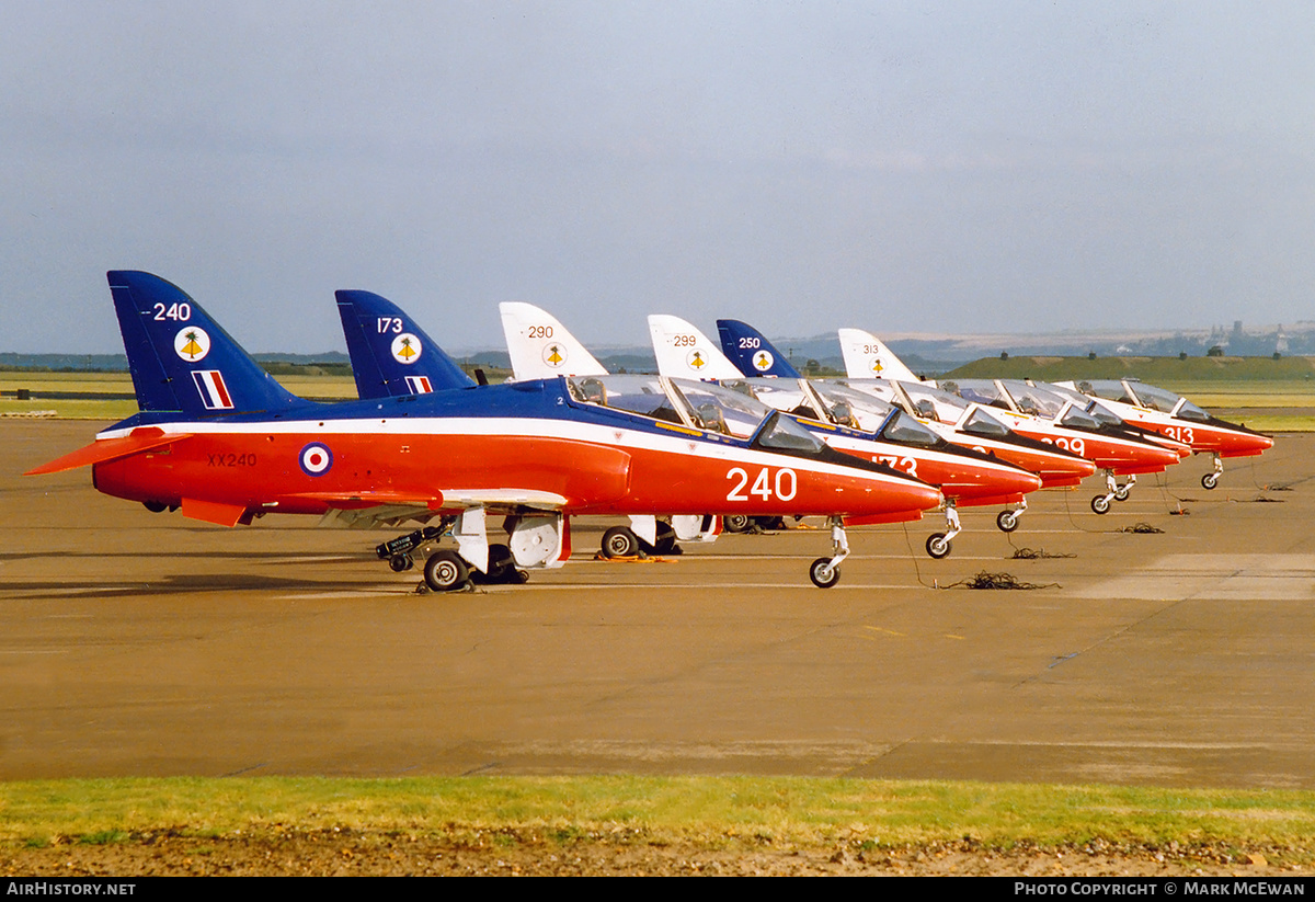 Aircraft Photo of XX240 | British Aerospace Hawk T.1 | UK - Air Force | AirHistory.net #537797