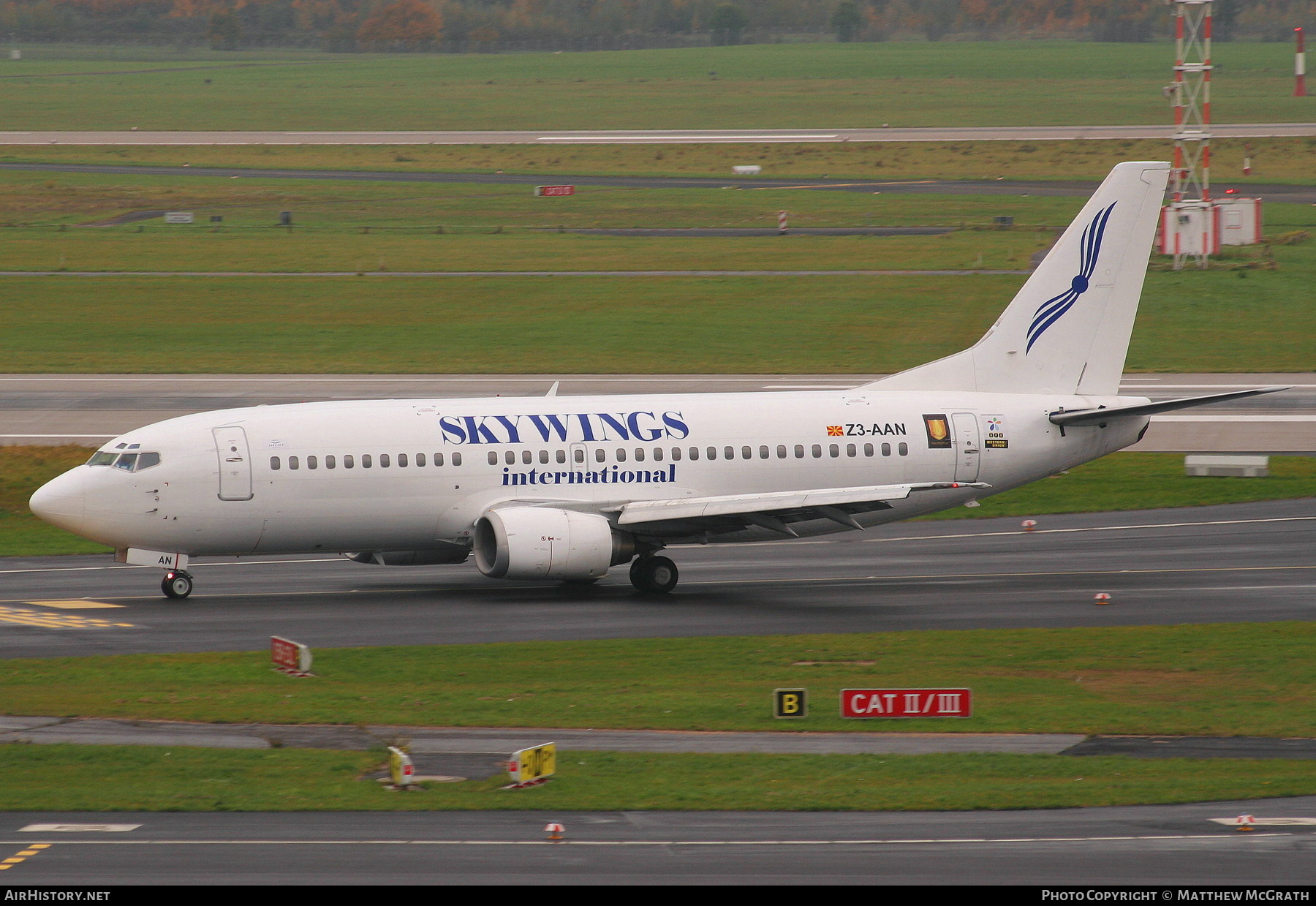 Aircraft Photo of Z3-AAN | Boeing 737-382 | Skywings International | AirHistory.net #537813