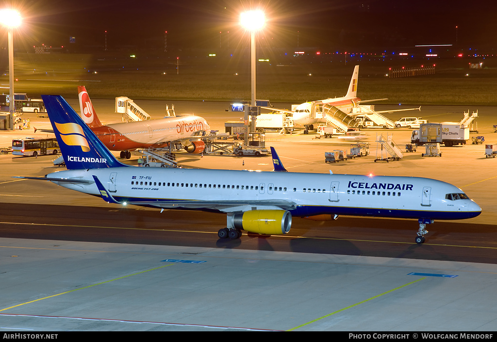 Aircraft Photo of TF-FIU | Boeing 757-256 | Icelandair | AirHistory.net #537833