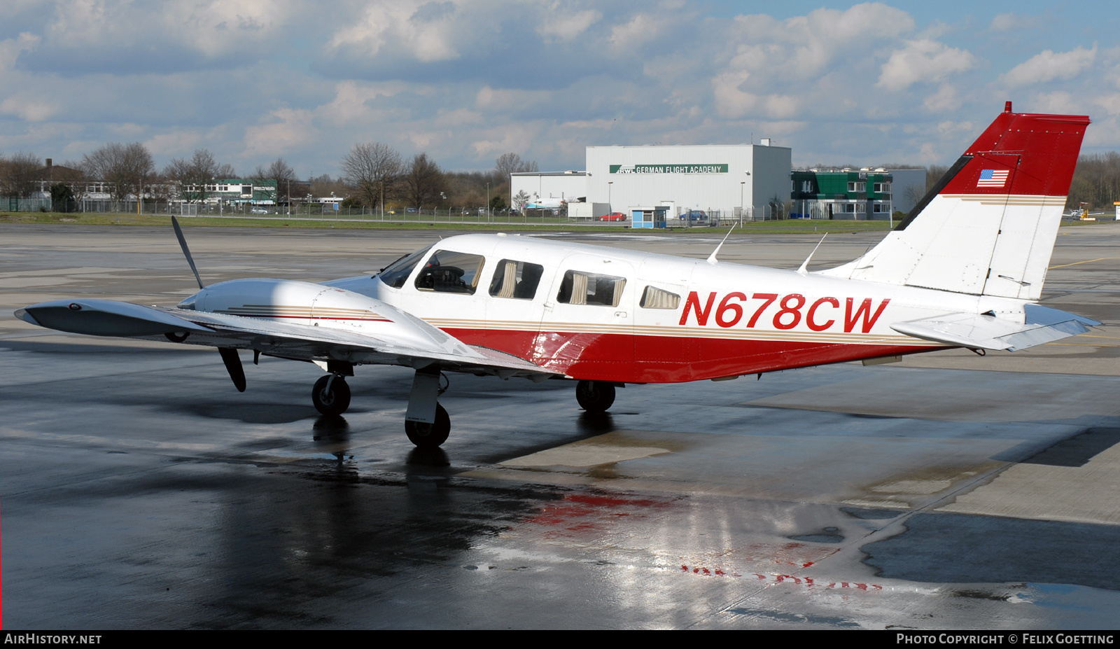 Aircraft Photo of N678CW | Piper PA-34-200T Seneca II | AirHistory.net #537915