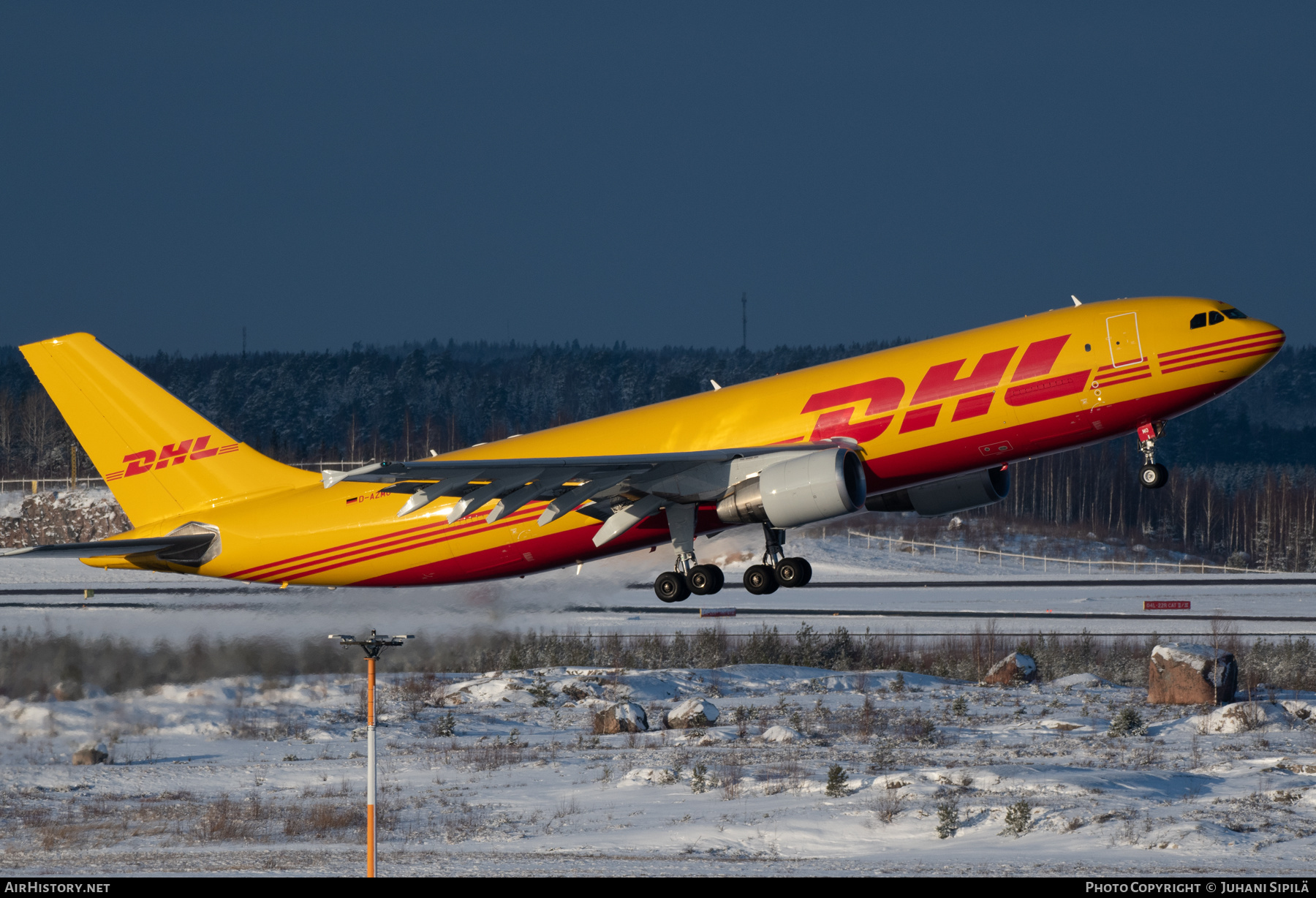 Aircraft Photo of D-AZMO | Airbus A300F4-622R | DHL International | AirHistory.net #538031