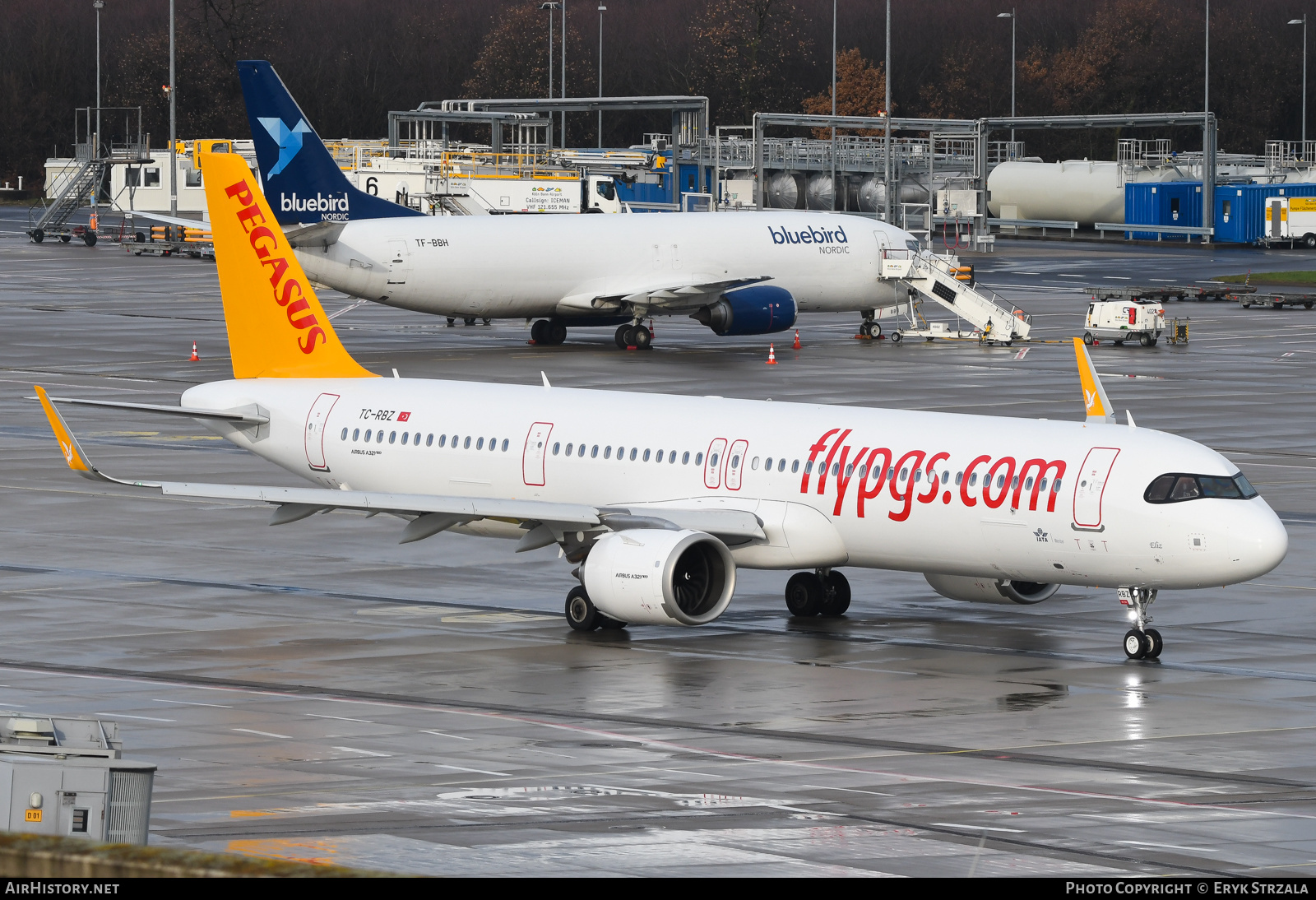 Aircraft Photo of TC-RBZ | Airbus A321-251NX | Pegasus Airlines | AirHistory.net #538131
