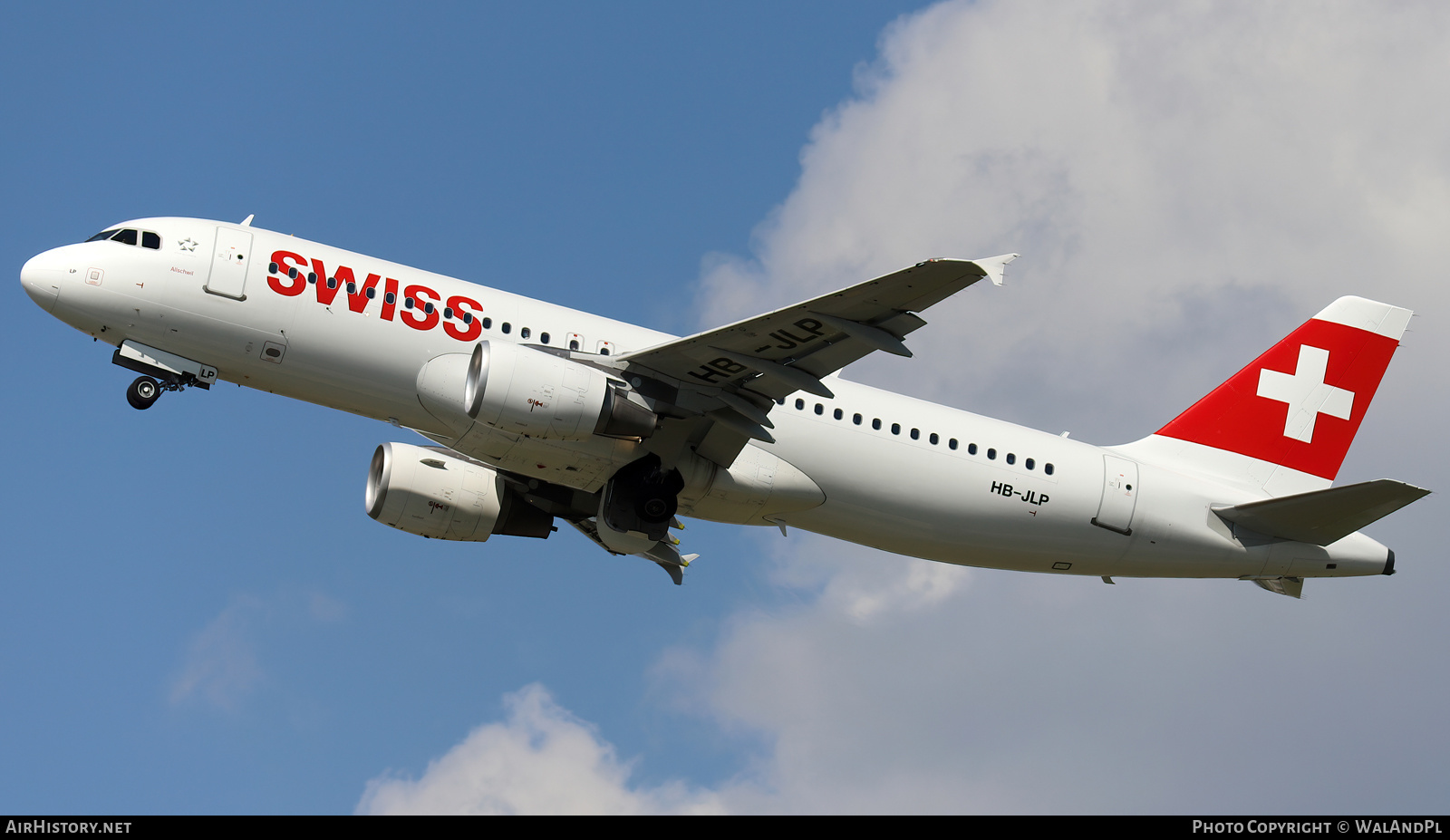 Aircraft Photo of HB-JLP | Airbus A320-214 | Swiss International Air Lines | AirHistory.net #538134