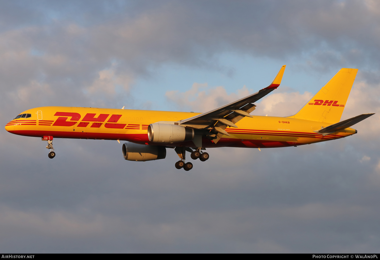 Aircraft Photo of G-DHKB | Boeing 757-256(PCF) | DHL International | AirHistory.net #538142