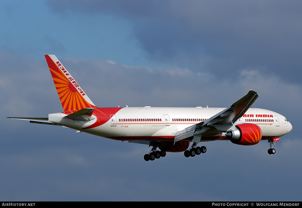 Aircraft Photo of VT-ALB | Boeing 777-237/LR | Air India | AirHistory.net #538144