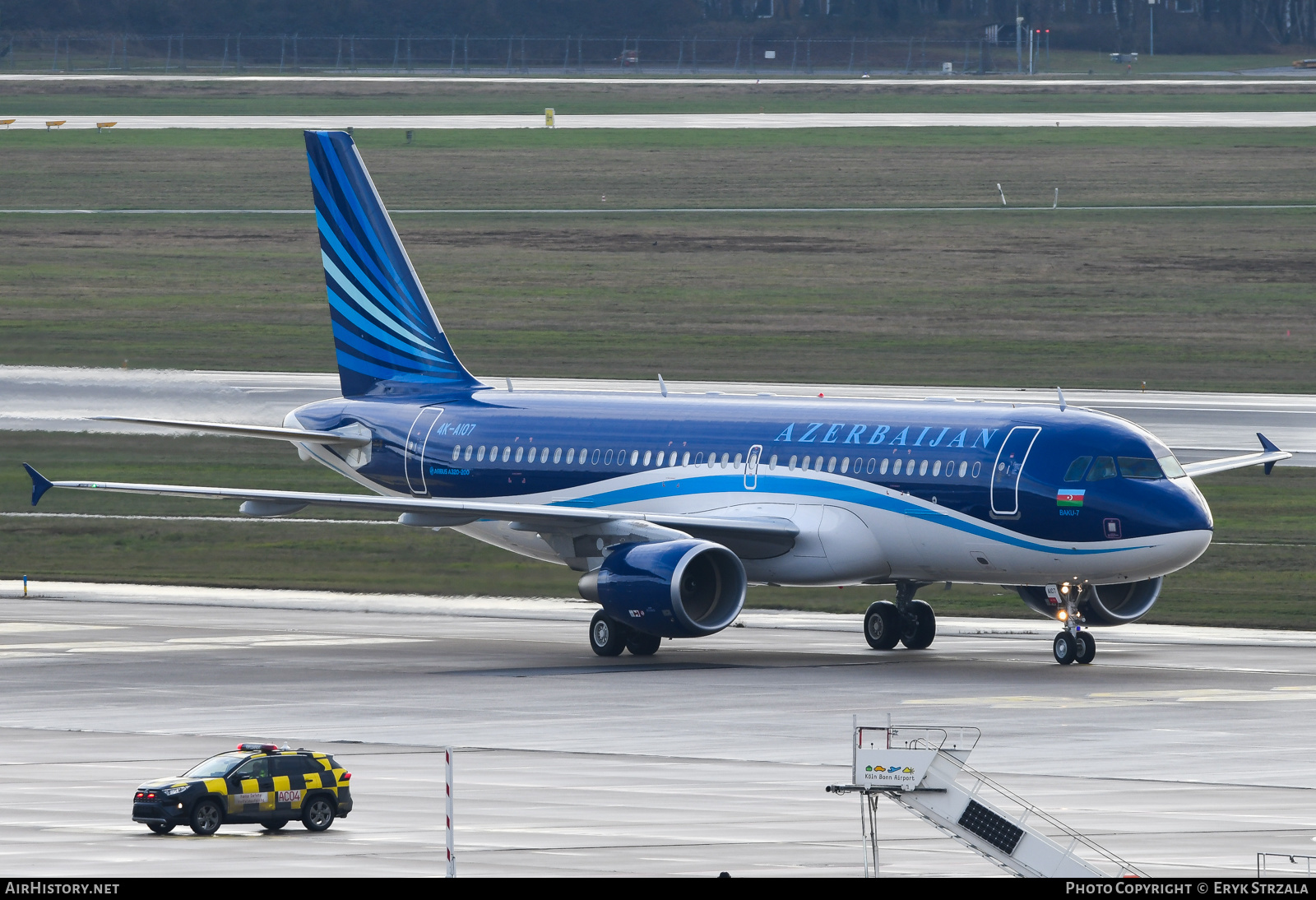 Aircraft Photo of 4K-AI07 | Airbus A320-214 | Azerbaijan Airlines - AZAL - AHY | AirHistory.net #538201