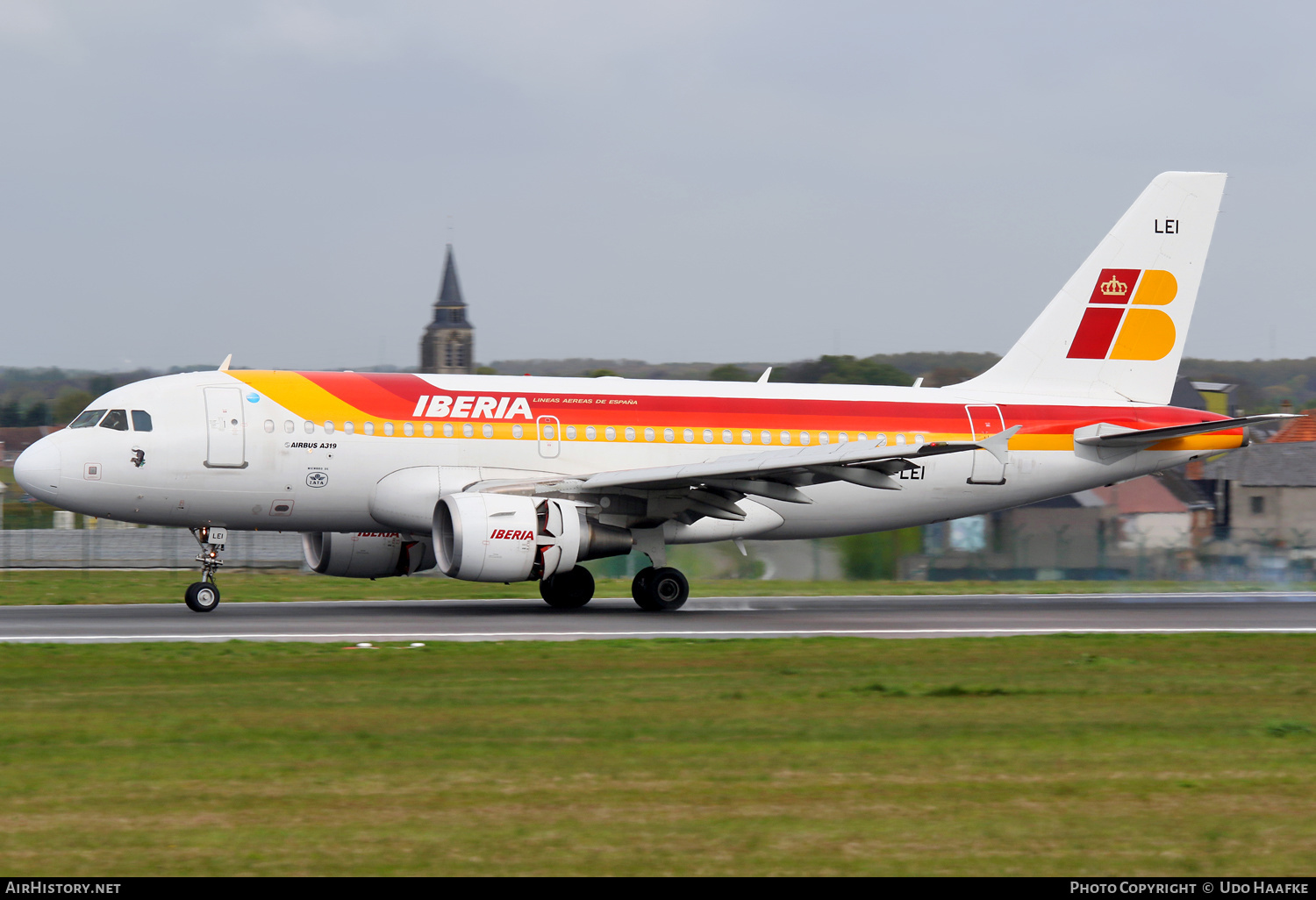 Aircraft Photo of EC-LEI | Airbus A319-111 | Iberia | AirHistory.net #538280