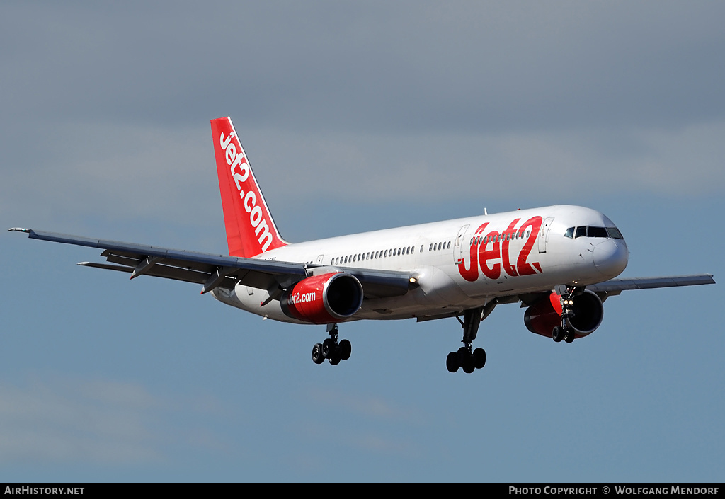 Aircraft Photo of G-LSAD | Boeing 757-236 | Jet2 | AirHistory.net #538491