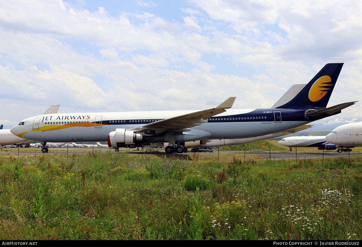 Aircraft Photo of M-ABLV | Airbus A330-302 | Jet Airways | AirHistory.net #538582